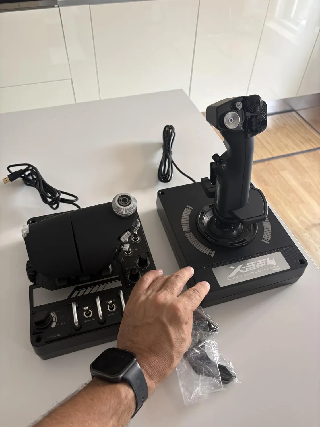 Logitech X56 HOTAS joystick acceleratore RGB