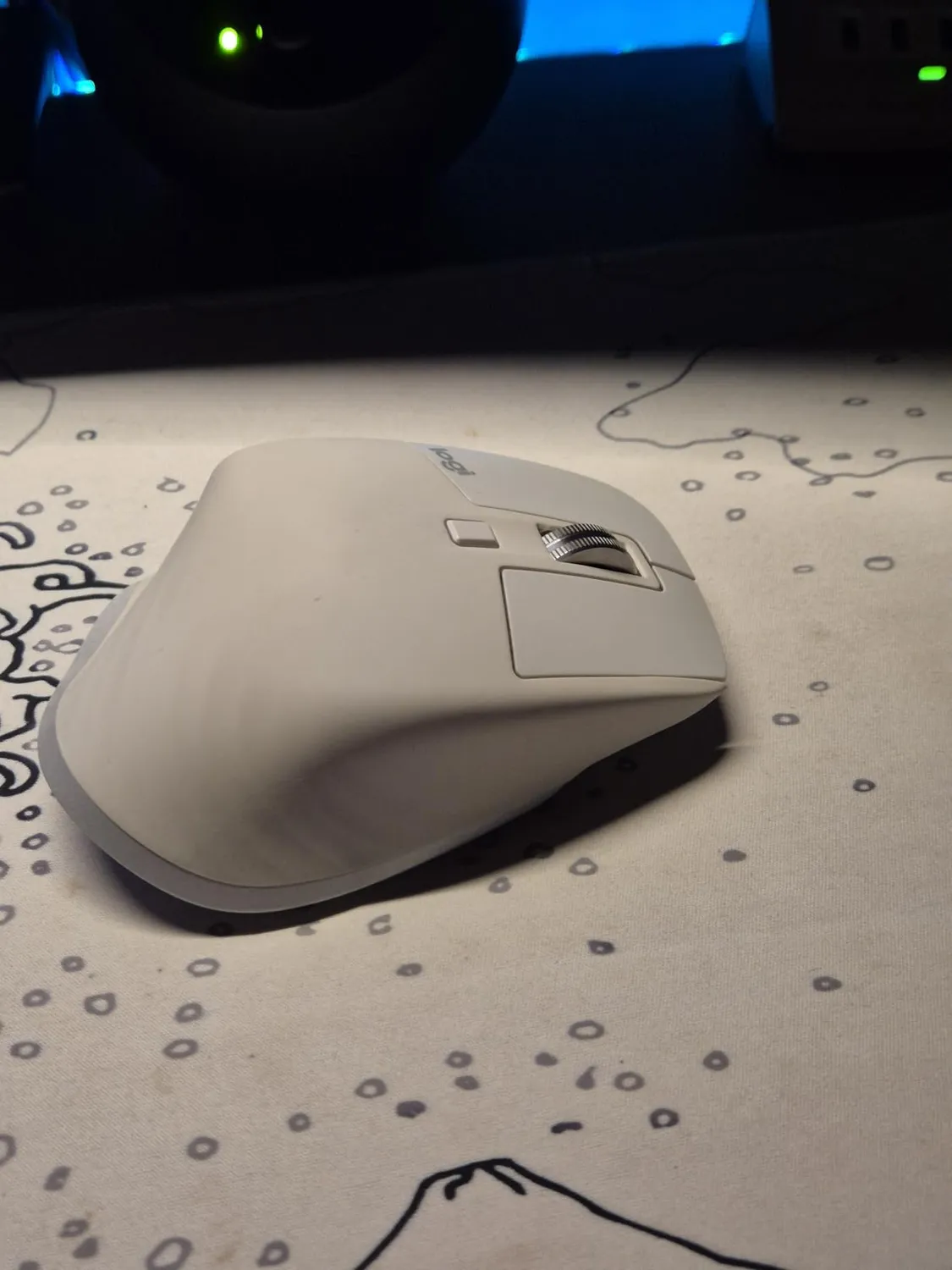 Logitech MX Master 3S mouse wireless grigio chiaro 8K