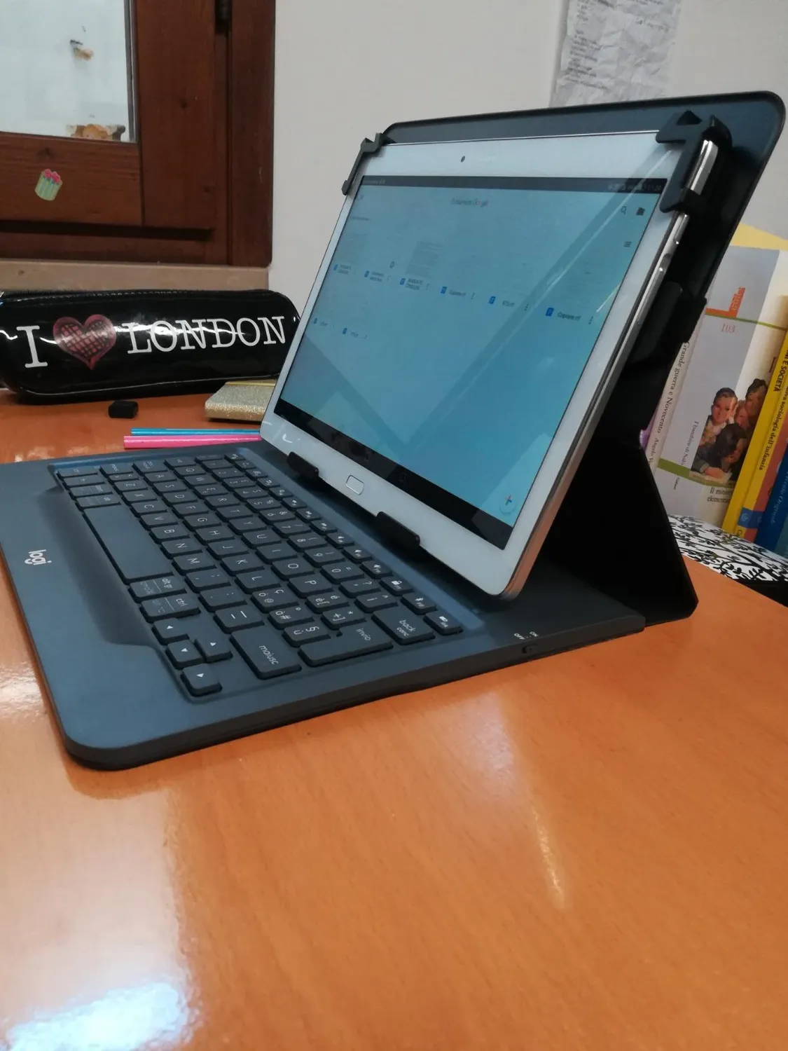 Logitech Universal Folio cover tastiera tablet 9-10" ITA
