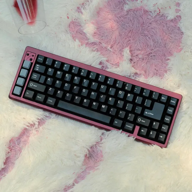 CoffeeKeys Metanoia tastiera barebone 60% Alta Dolch hotswap
