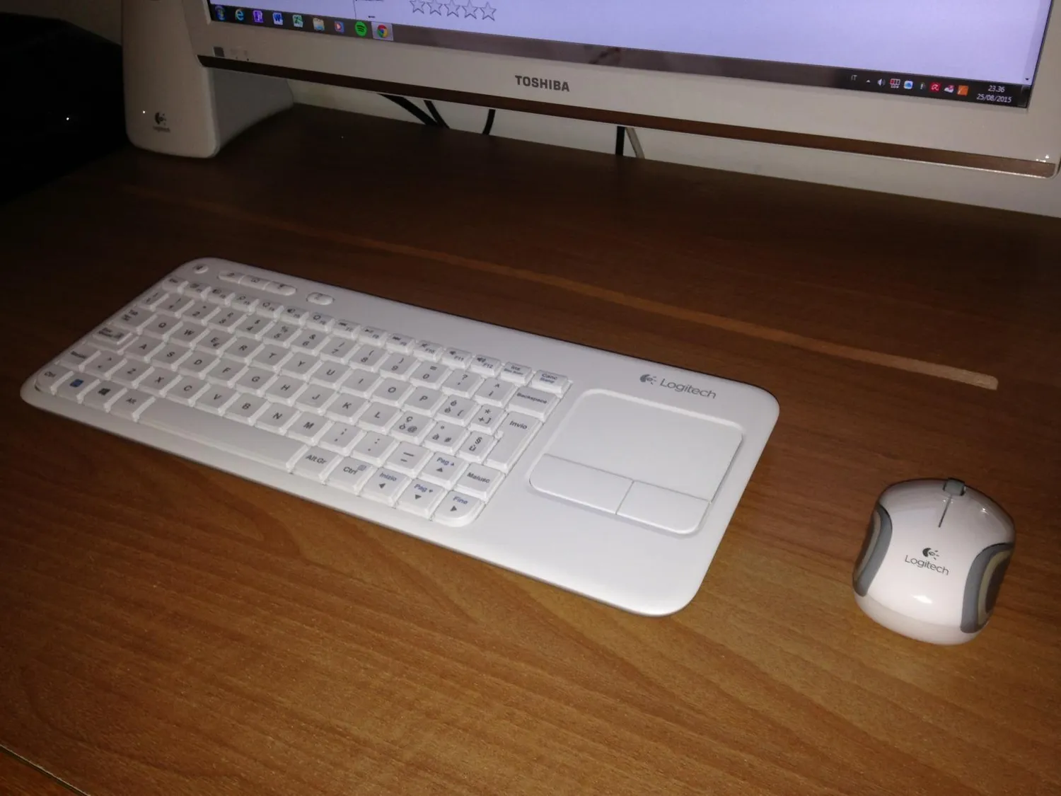 Logitech M187 mouse wireless nero ultracompatto
