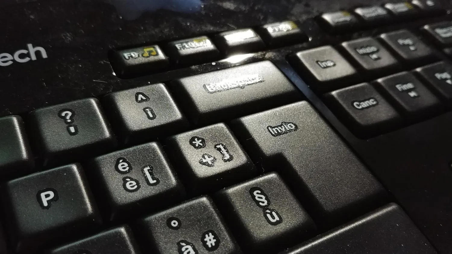Logitech MK710 combo tastiera mouse wireless ITA QWERTY