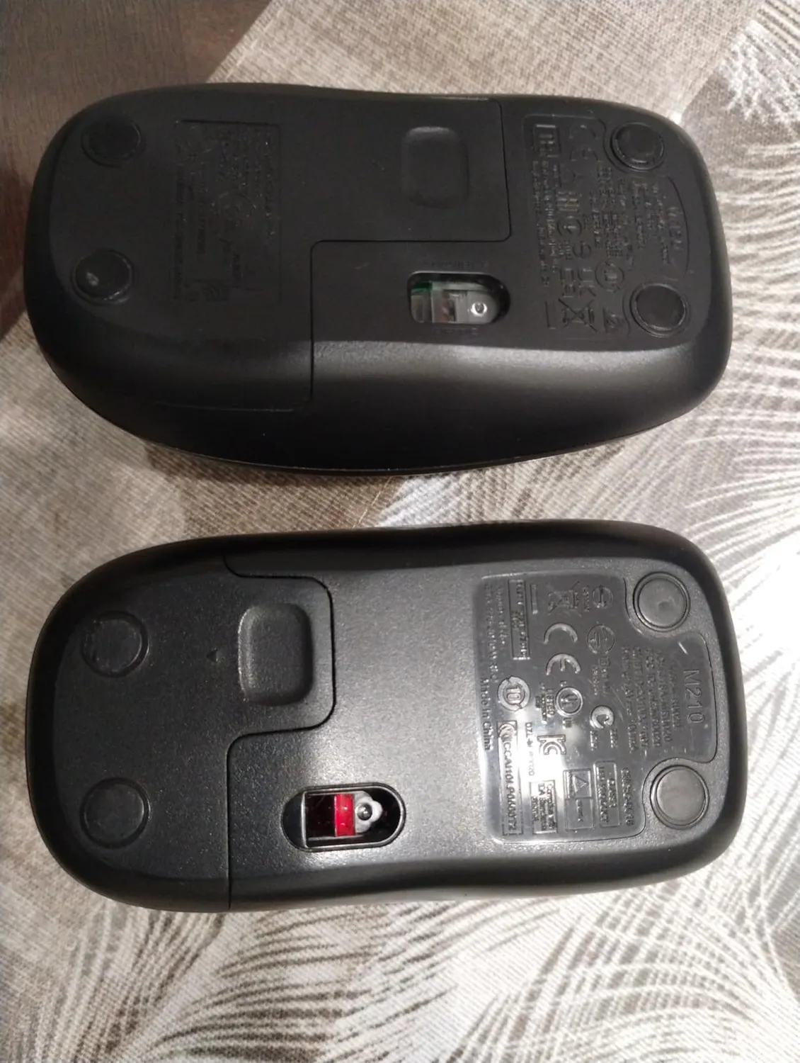 Logitech MK220 kit tastiera e mouse wireless compatti