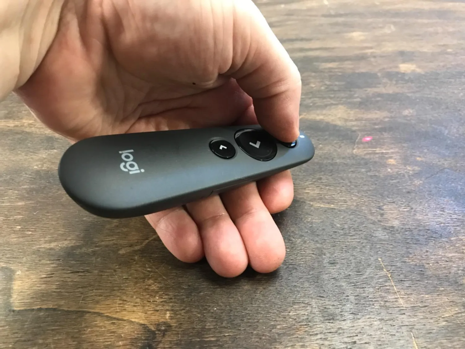 Logitech R500 puntatore laser wireless grigio Bluetooth