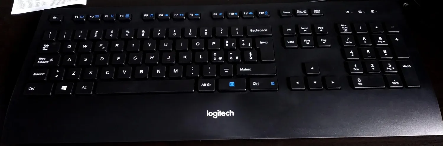 Logitech K280e Pro tastiera con filo USB silenziosa