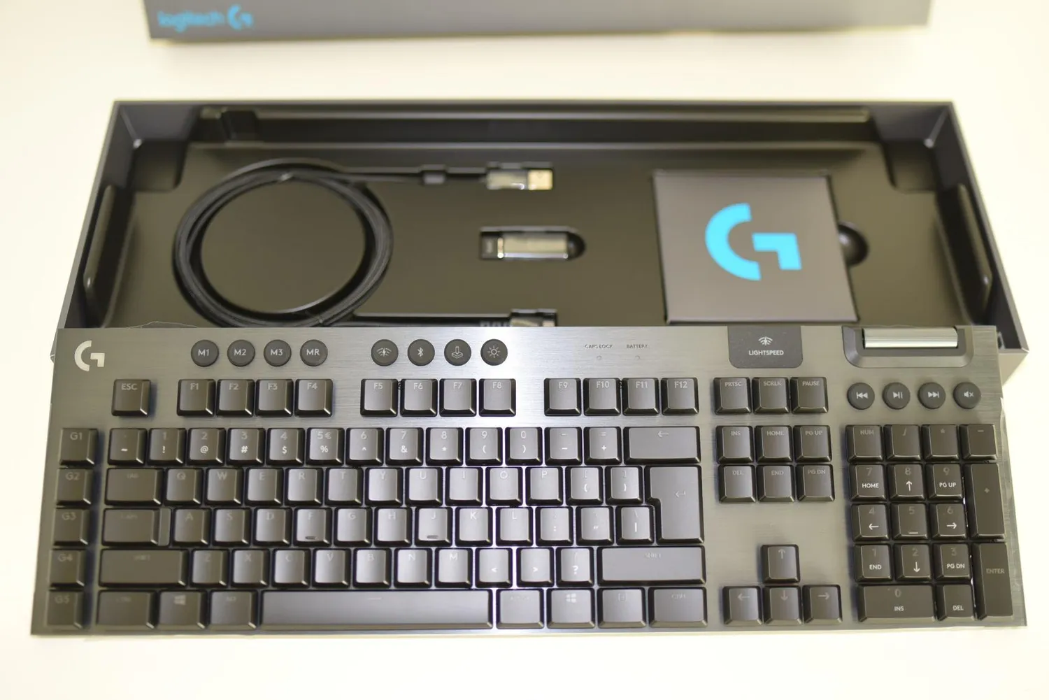 Logitech G915 tastiera gaming wireless US Clicky Lightspeed