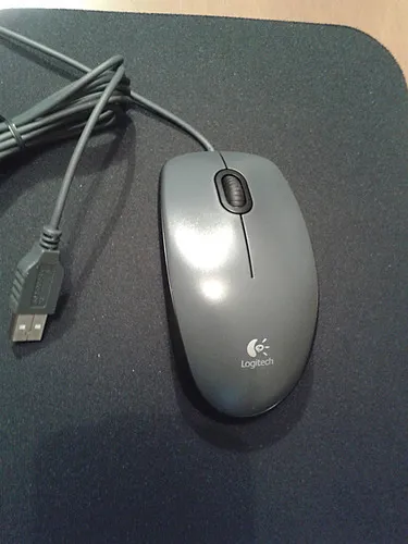 Logitech M100 mouse USB con filo nero 1000 DPI