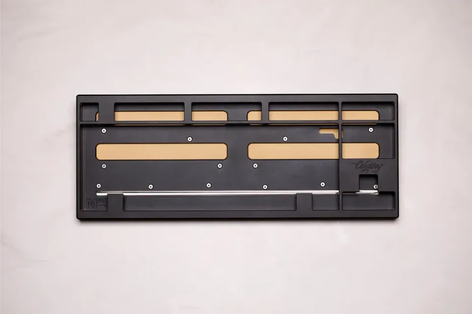 CoffeeKeys Odyssey TKL tastiera meccanica RGB QMK