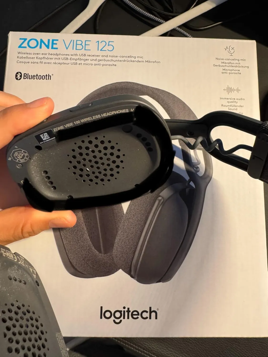 Logitech Zone Vibe 125 cuffie wireless microfono
