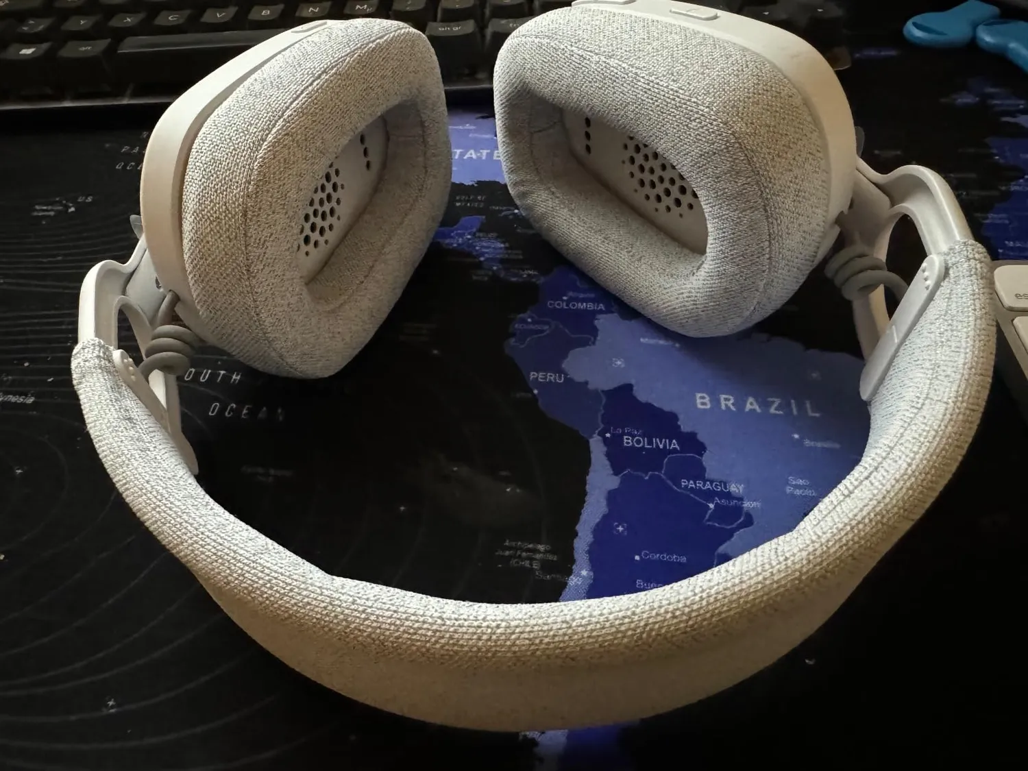 Logitech Zone Vibe 100 cuffie wireless bianco over-ear