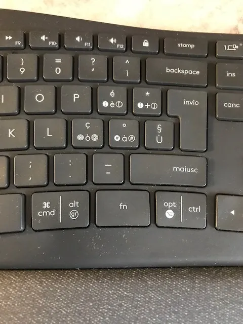 Logitech ERGO K860 tastiera wireless ITA ergonomica