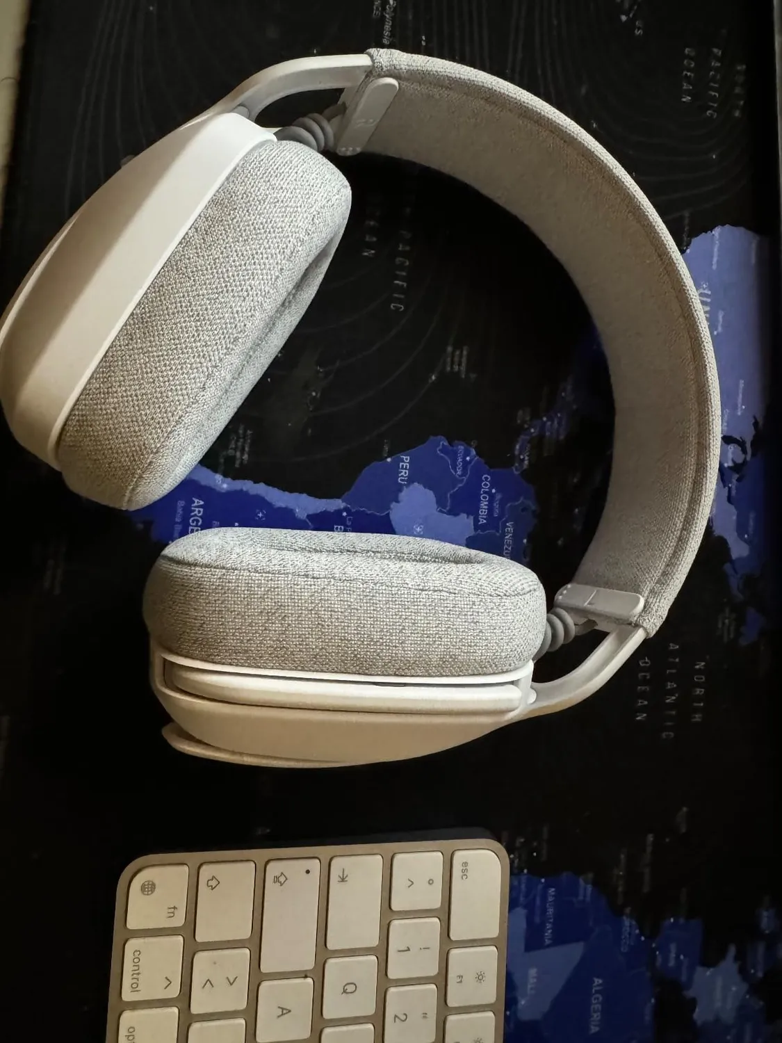 Logitech Zone Vibe 100 cuffie wireless bianco over-ear