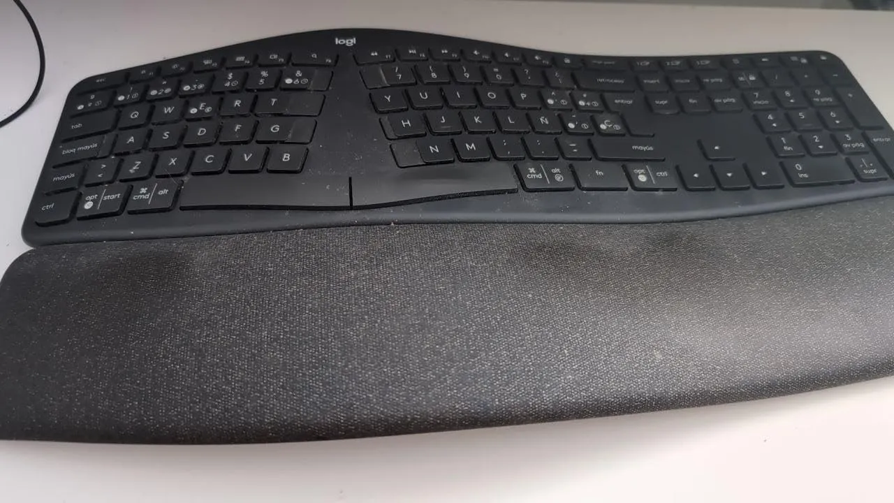 Logitech ERGO K860 tastiera wireless ITA ergonomica