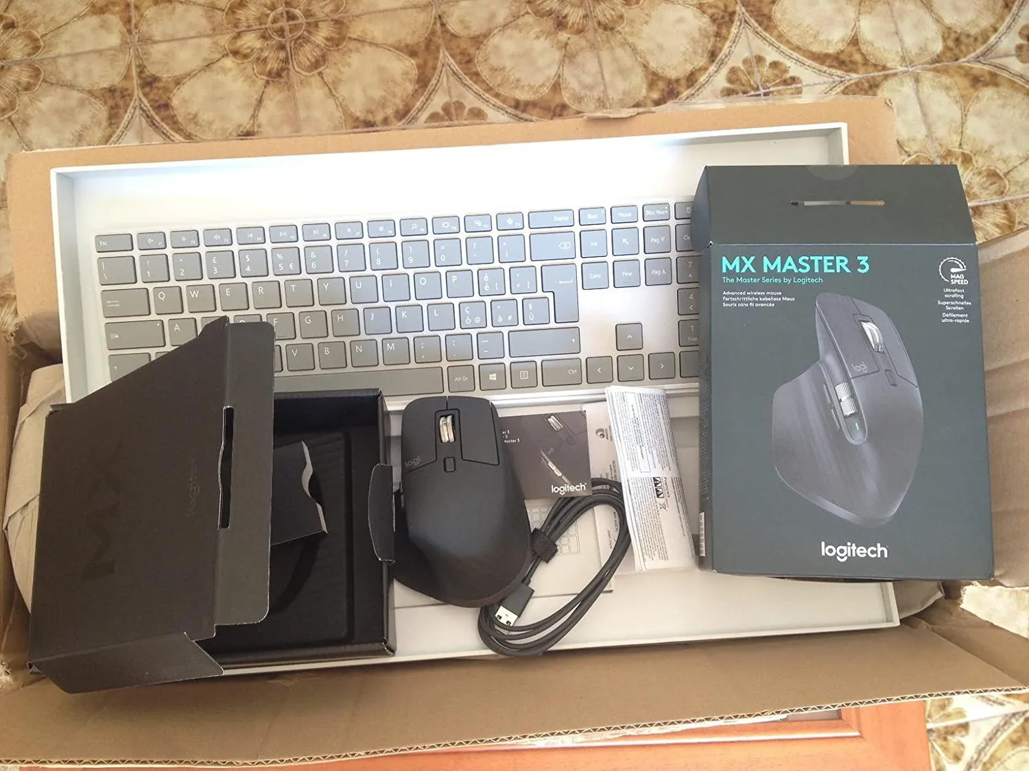 Logitech MX Master 3 mouse wireless nero ricarica USB-C