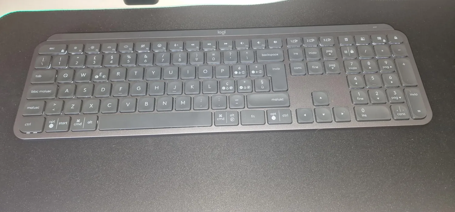 Logitech MX Keys S tastiera wireless grigio chiaro ITA