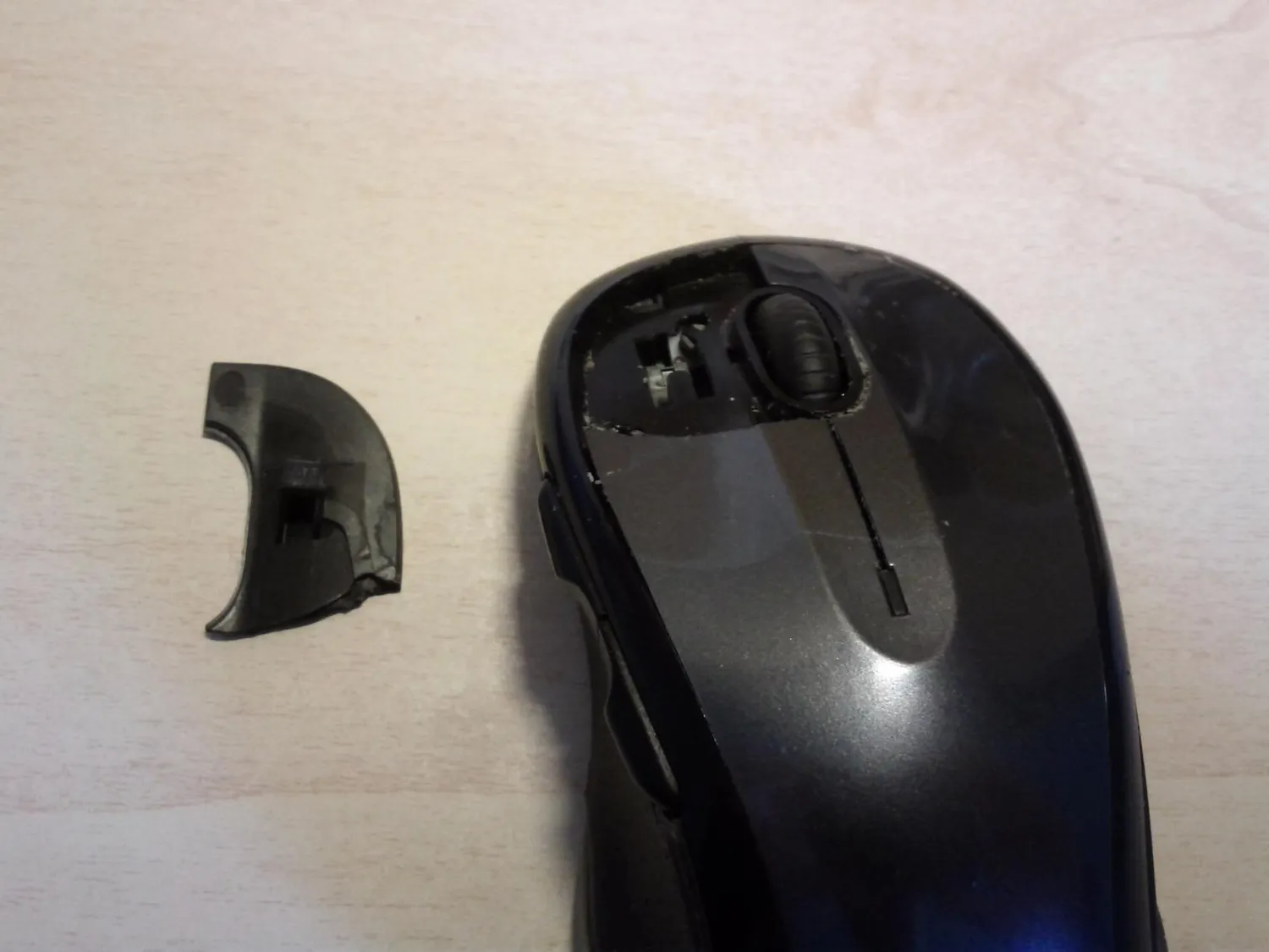 Logitech M510 mouse wireless laser ergonomico grigio