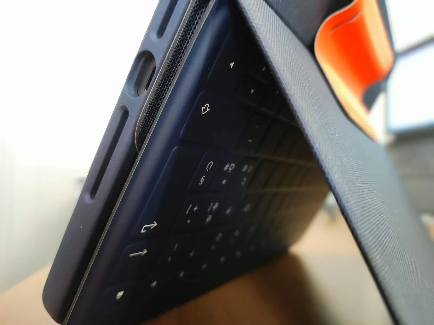 Logitech Rugged Combo 3 tastiera iPad ITA QWERTY