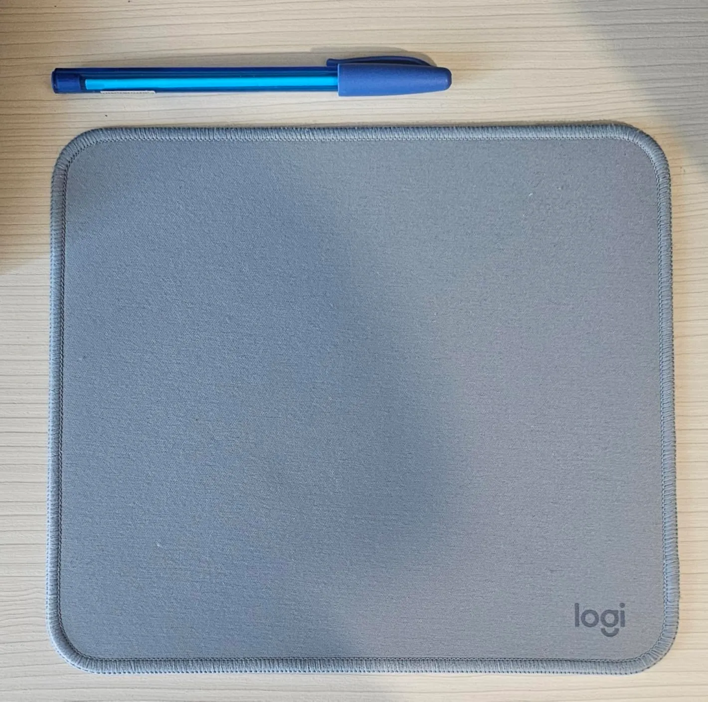 Logitech Studio Series tappetino mouse rosa idrorepellente