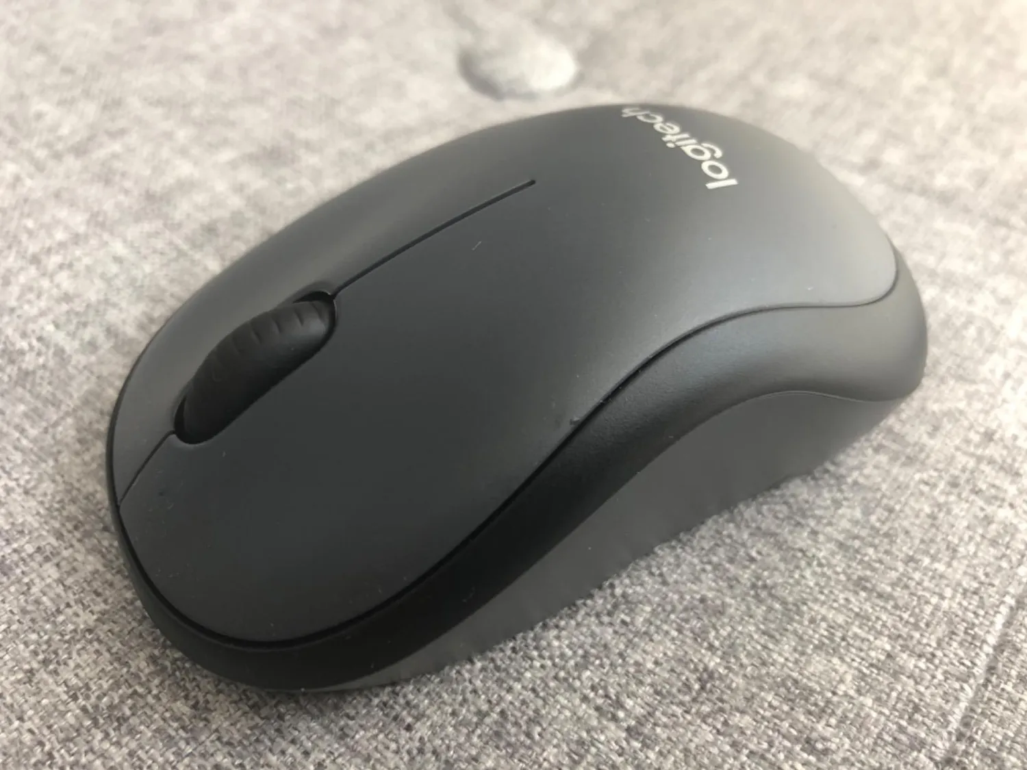 Logitech M220 Silent Mouse Wireless Rosa 18 Mesi