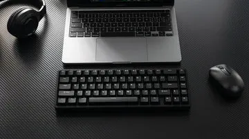 CoffeeKeys ND65 ANSI tastiera 65% alluminio tri-mode