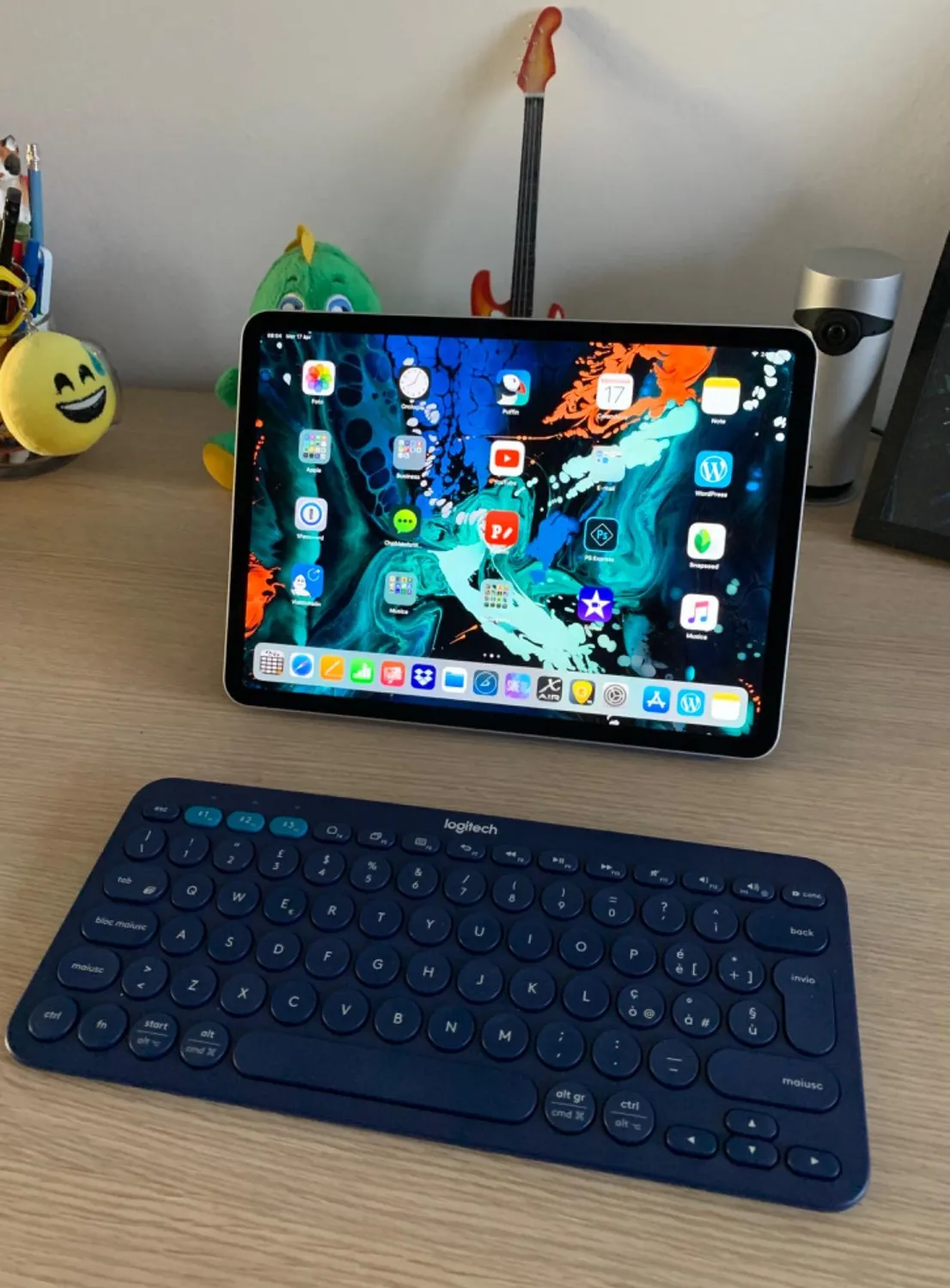 Logitech K380 tastiera Bluetooth blu multidispositivo
