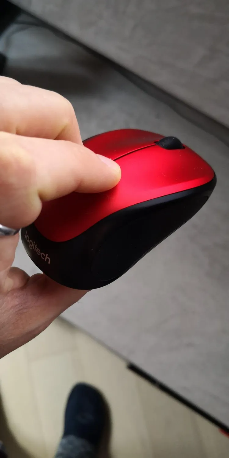 Logitech M235 mouse wireless Nero Rosso compatto