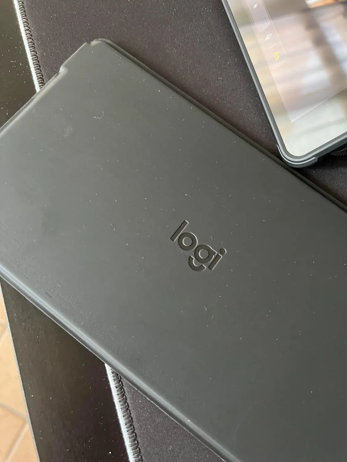 Logitech Keys-To-Go tastiera Bluetooth nera leggera