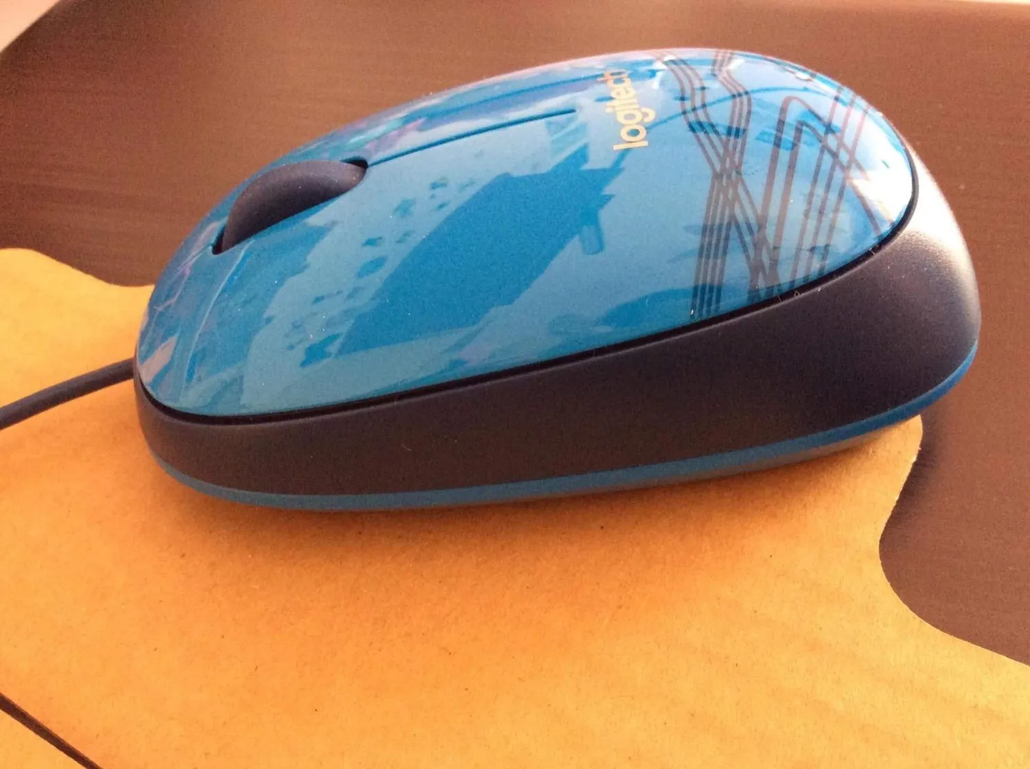 Logitech M105 mouse USB con filo nero ottico