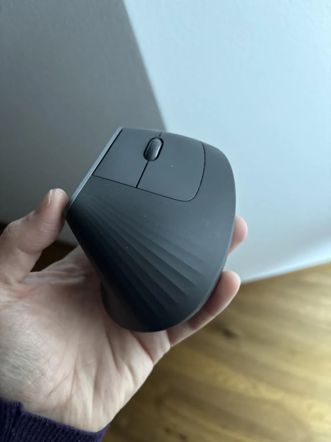 Logitech MX Vertical mouse wireless ergonomico 4000dpi grafite