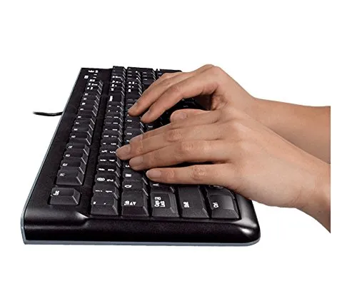 Logitech MK220 Kit Tastiera e Mouse Wireless Compatto
