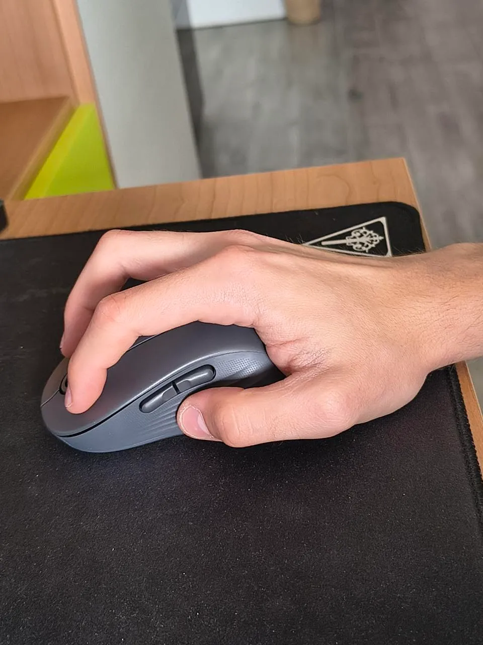 Logitech Signature M650 L Mouse Wireless Bianco Mani Grandi