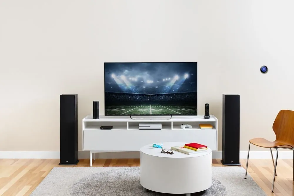 Logitech Harmony Elite telecomando universale con hub e touchscreen