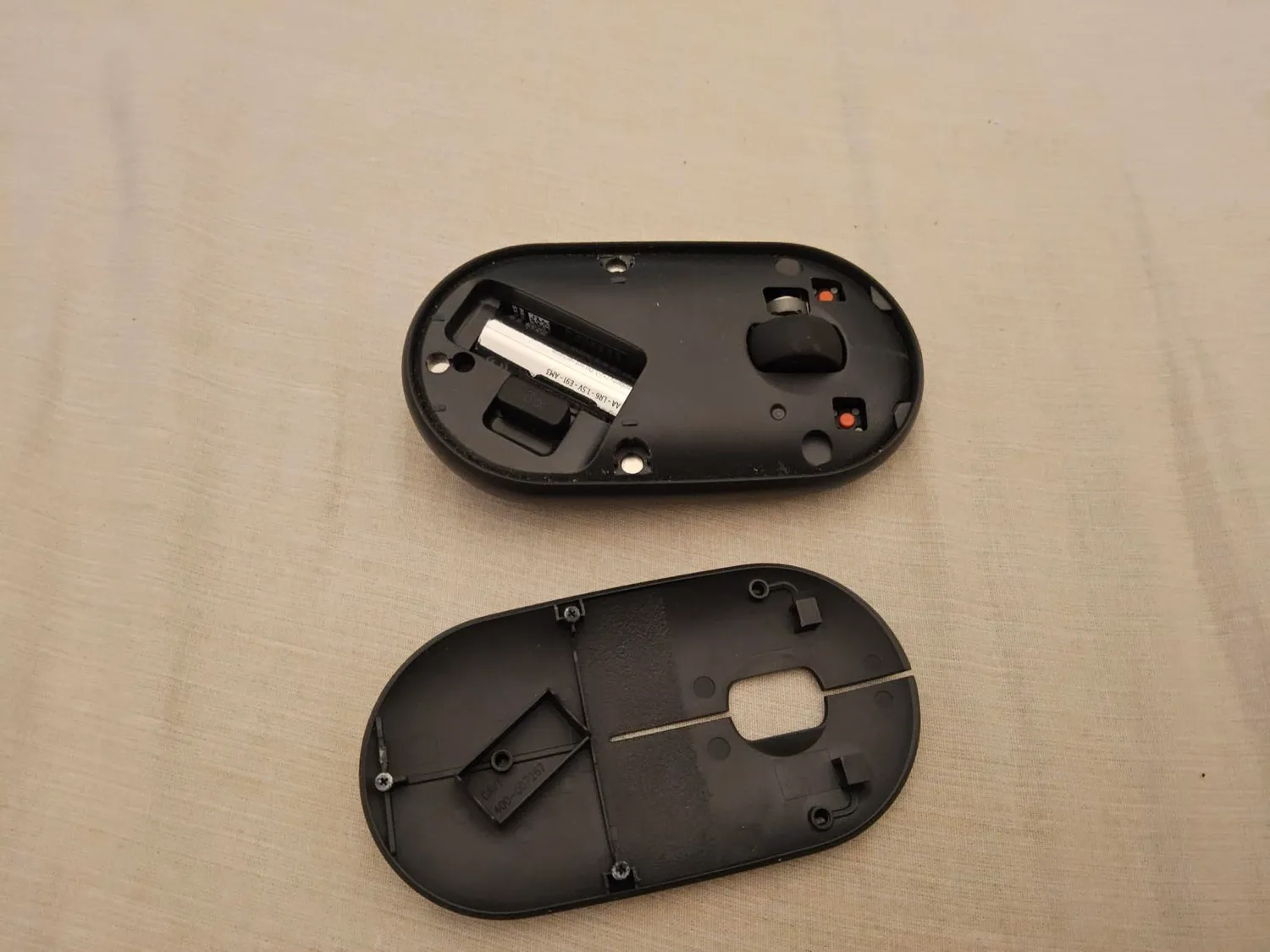 Logitech Pebble M350 mouse wireless grafite silenzioso