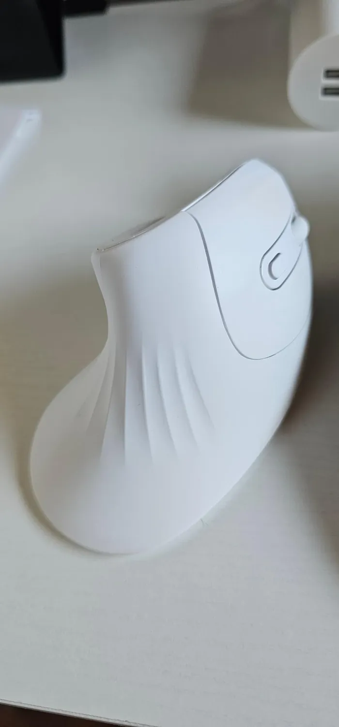 Mars Gaming MMW-ERGOPRO Mouse Verticale Wireless Bianco 3200DPI