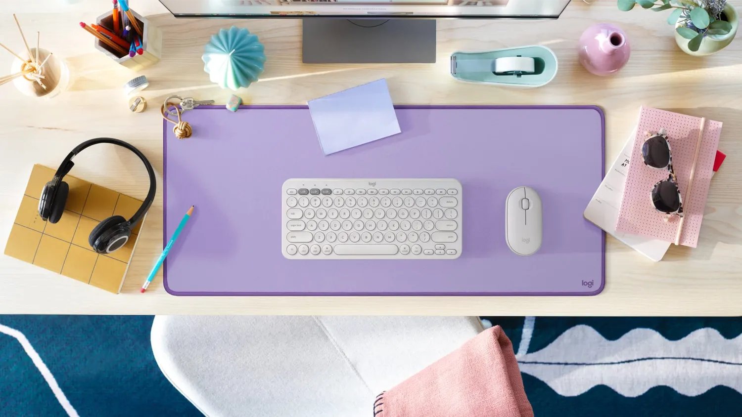 Logitech Studio Series Desk Mat tappetino rosa 30x70 idrorepellente