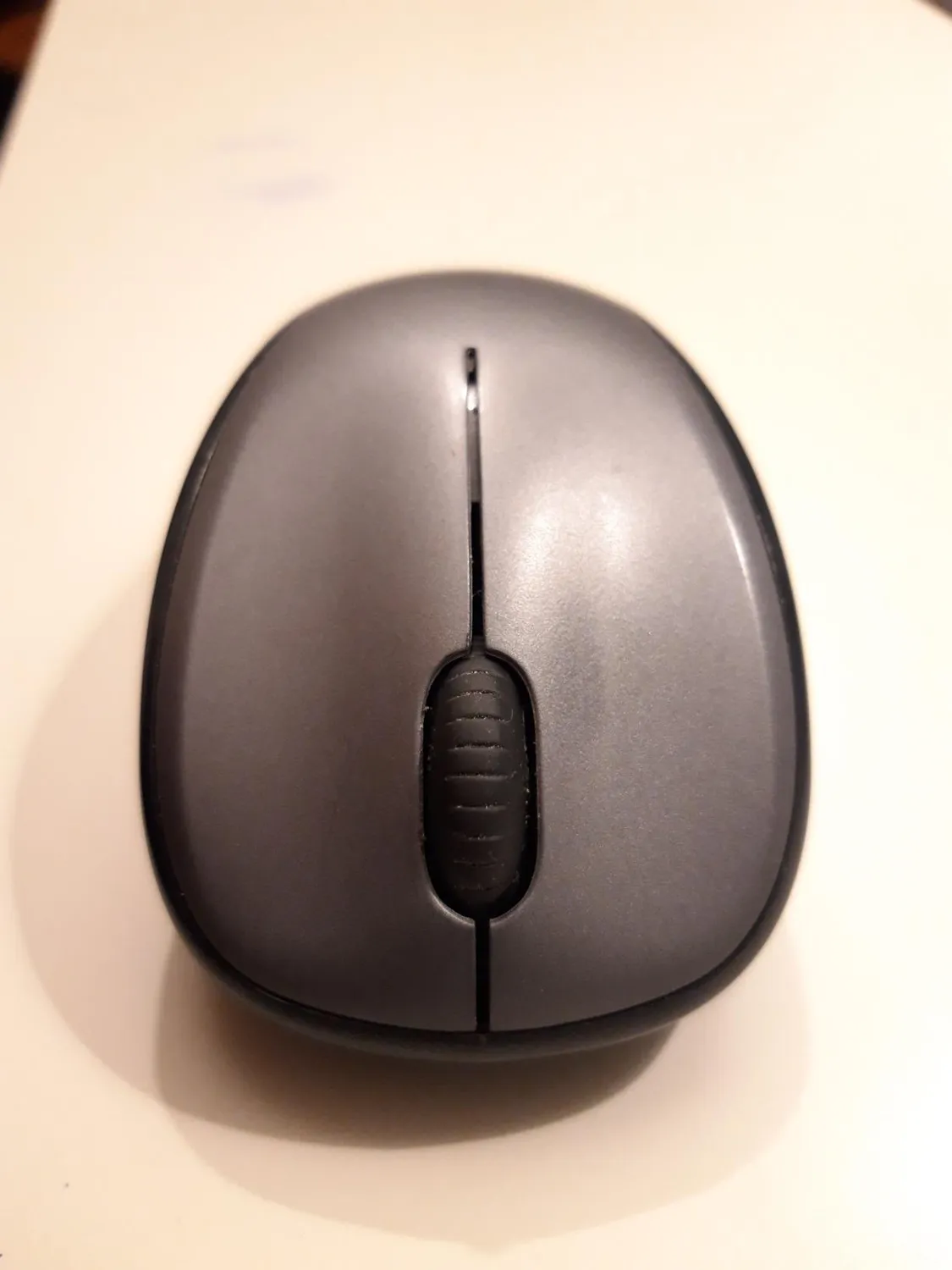 Logitech M235 mouse wireless Nero Rosso compatto