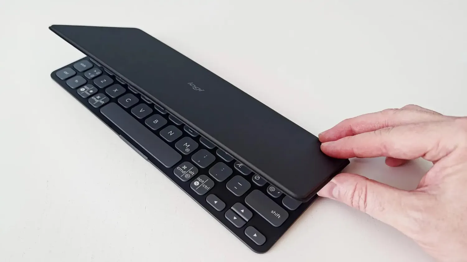 Logitech Keys-To-Go 2 tastiera tablet grigio chiaro ITA