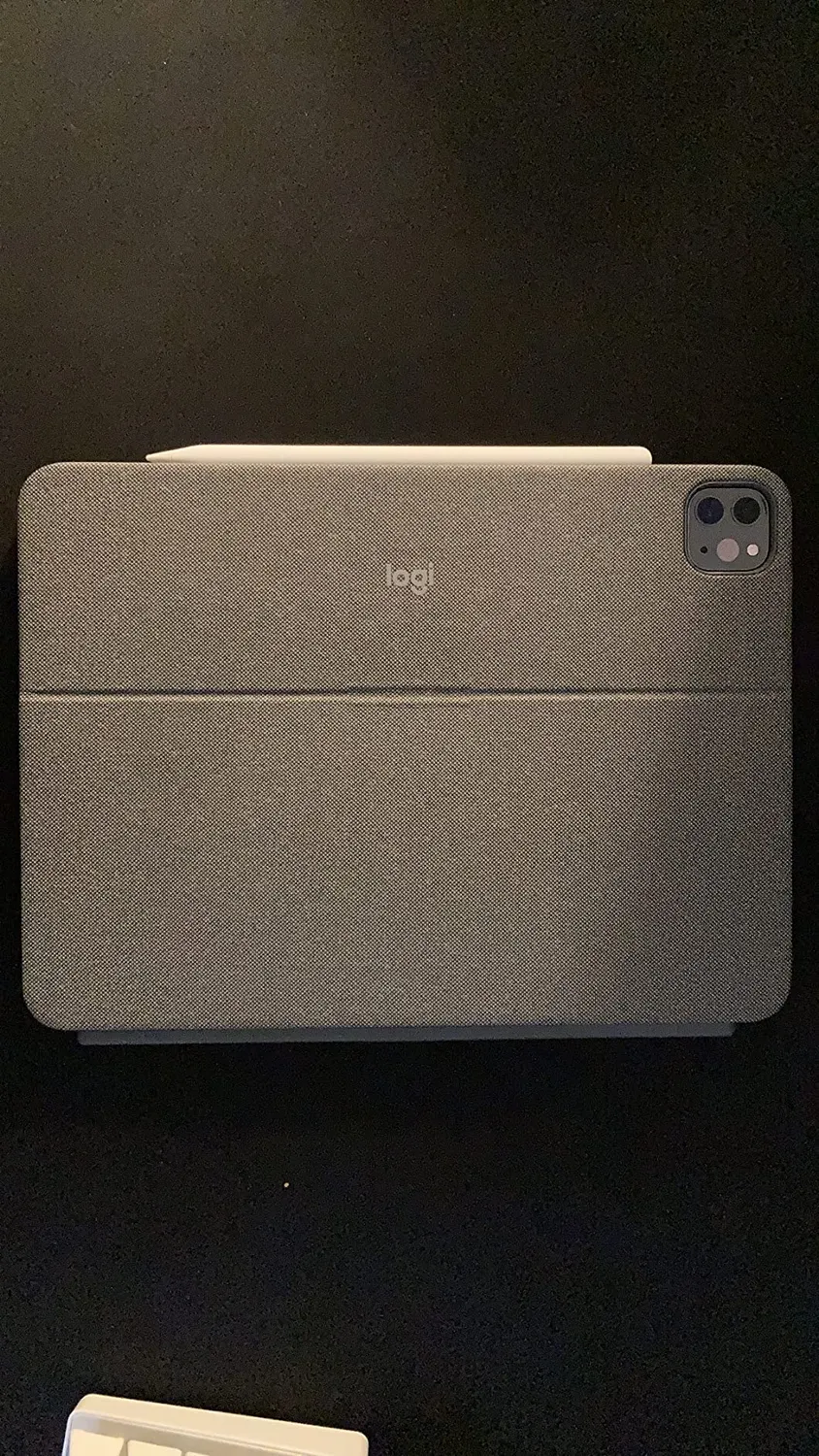 Logitech Combo Touch iPad Pro 11 tastiera ITA grigio