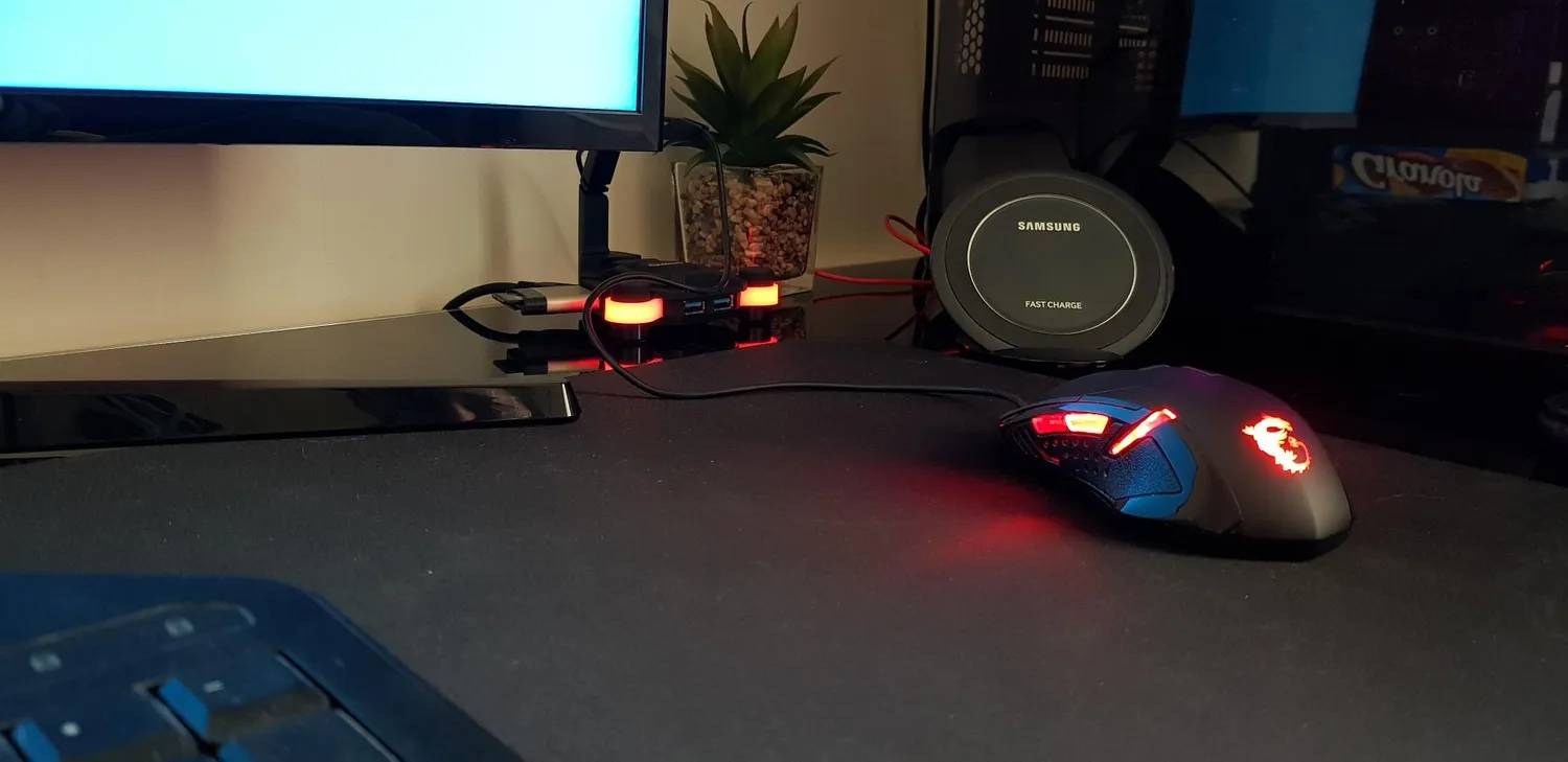 Mars Gaming MMS2 hub USB 3.0 4 porte con bungee mouse LED