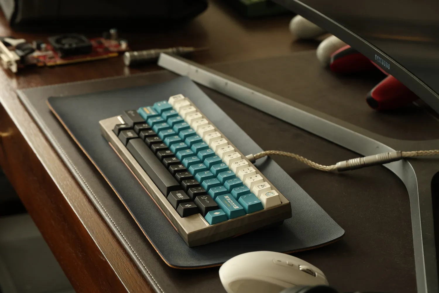 CoffeeKeys DK1 DK1-60% tastiera meccanica Titanium Gray alluminio