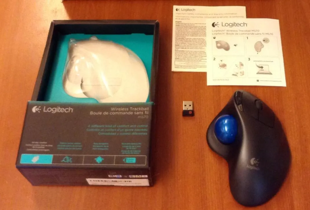 Logitech M570 trackball mouse wireless ergonomico