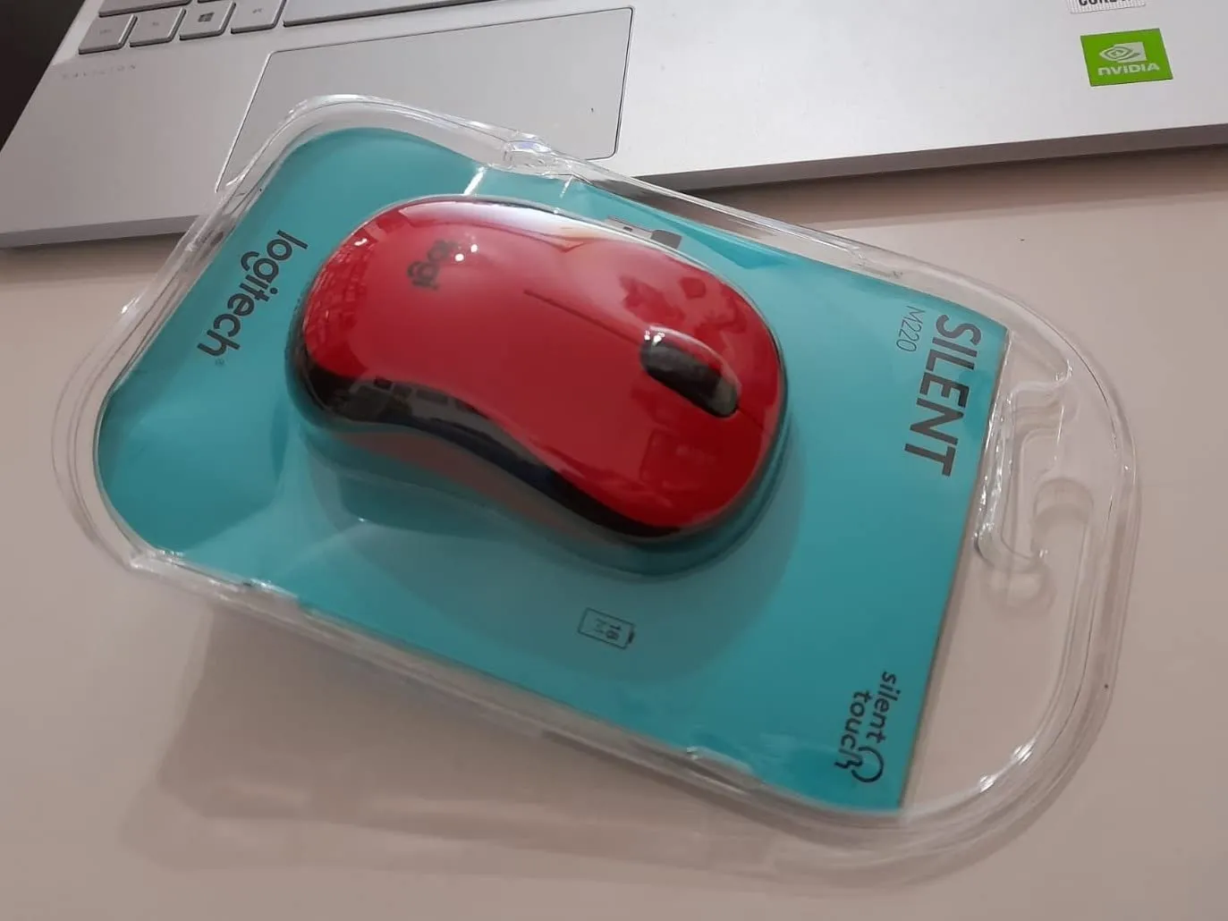 Logitech M220 Silent mouse wireless bianco silenzioso