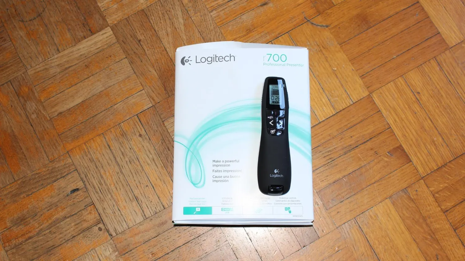 Logitech R700 telecomando presentazioni laser verde versione italiana