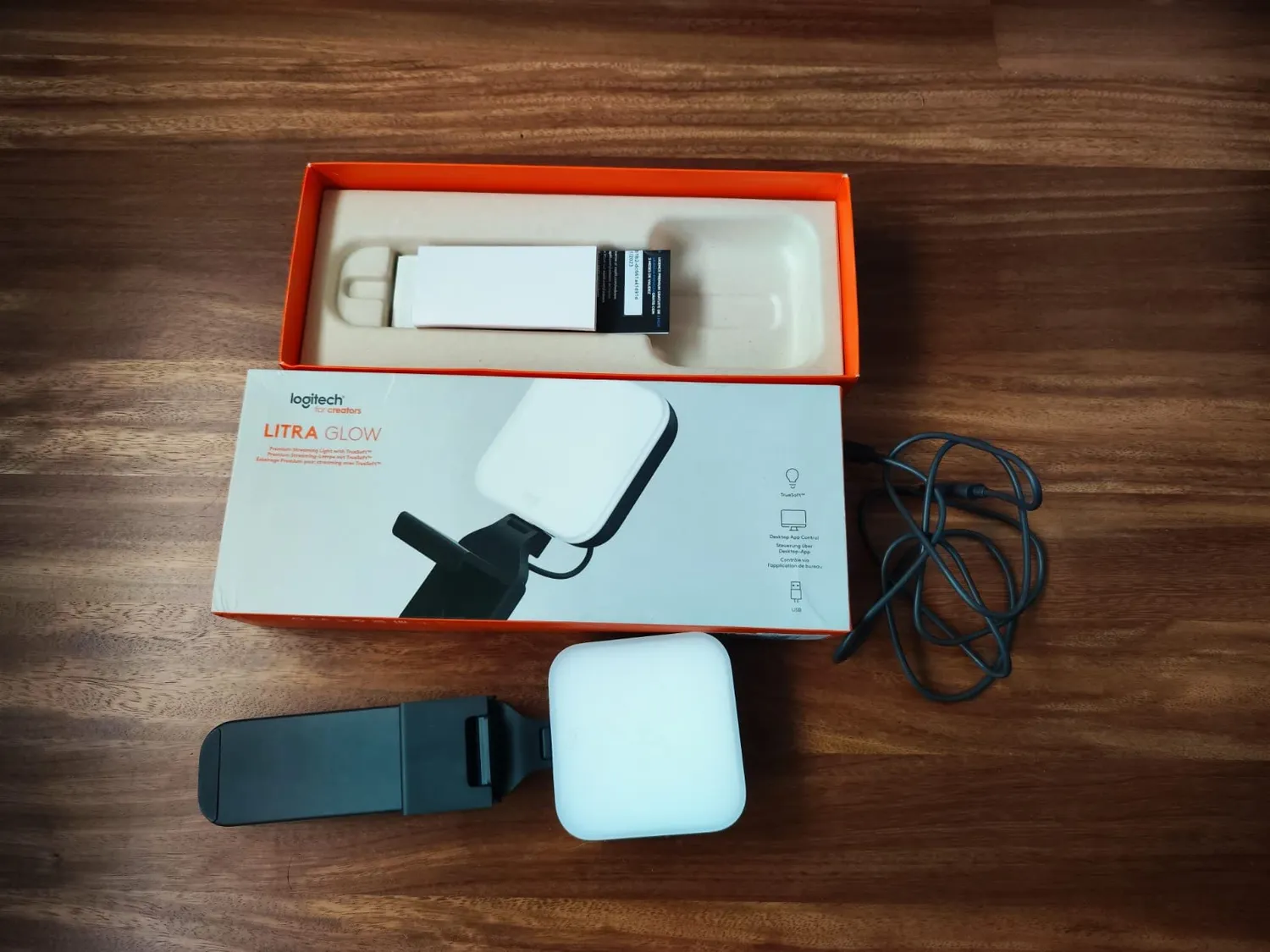 Logitech Litra Glow luce LED streaming TrueSoft