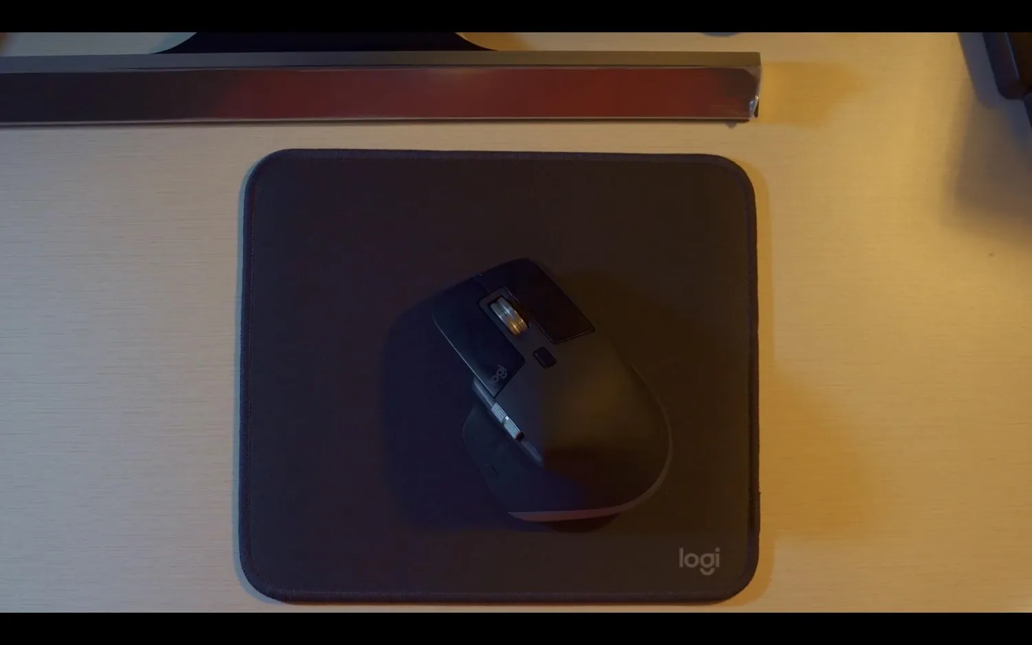 Logitech Studio Series tappetino mouse rosa idrorepellente