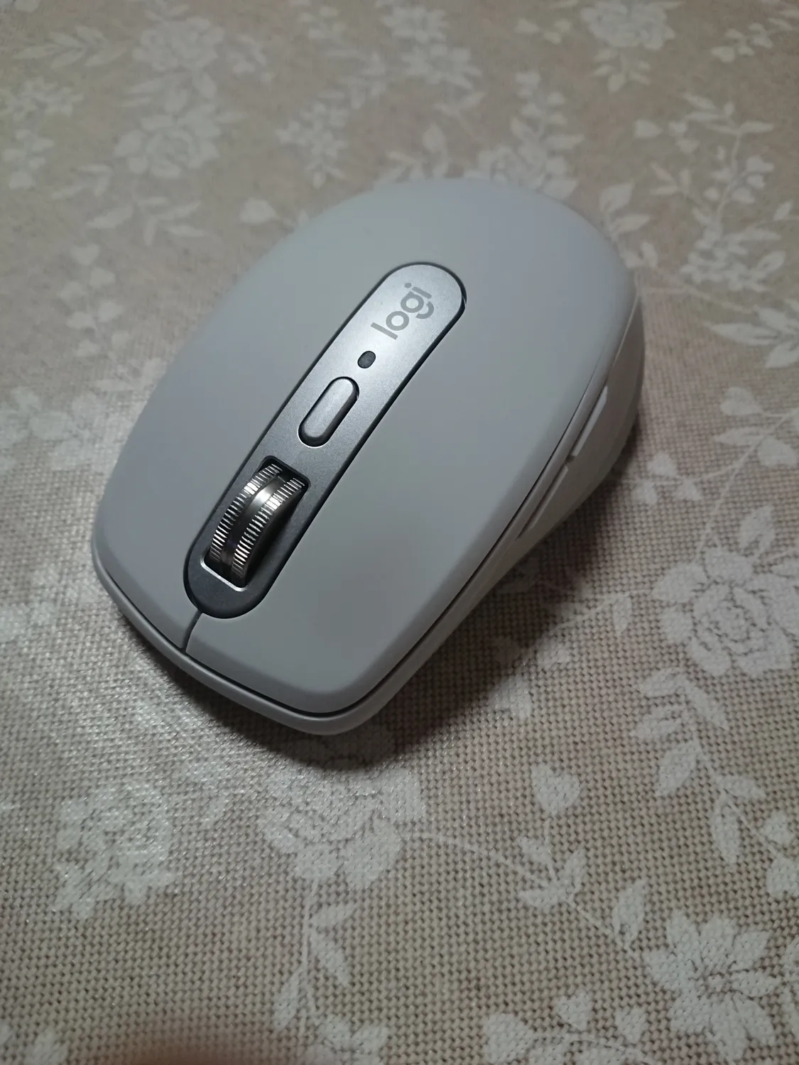 Logitech MX Anywhere 3 mouse wireless rosa vetro