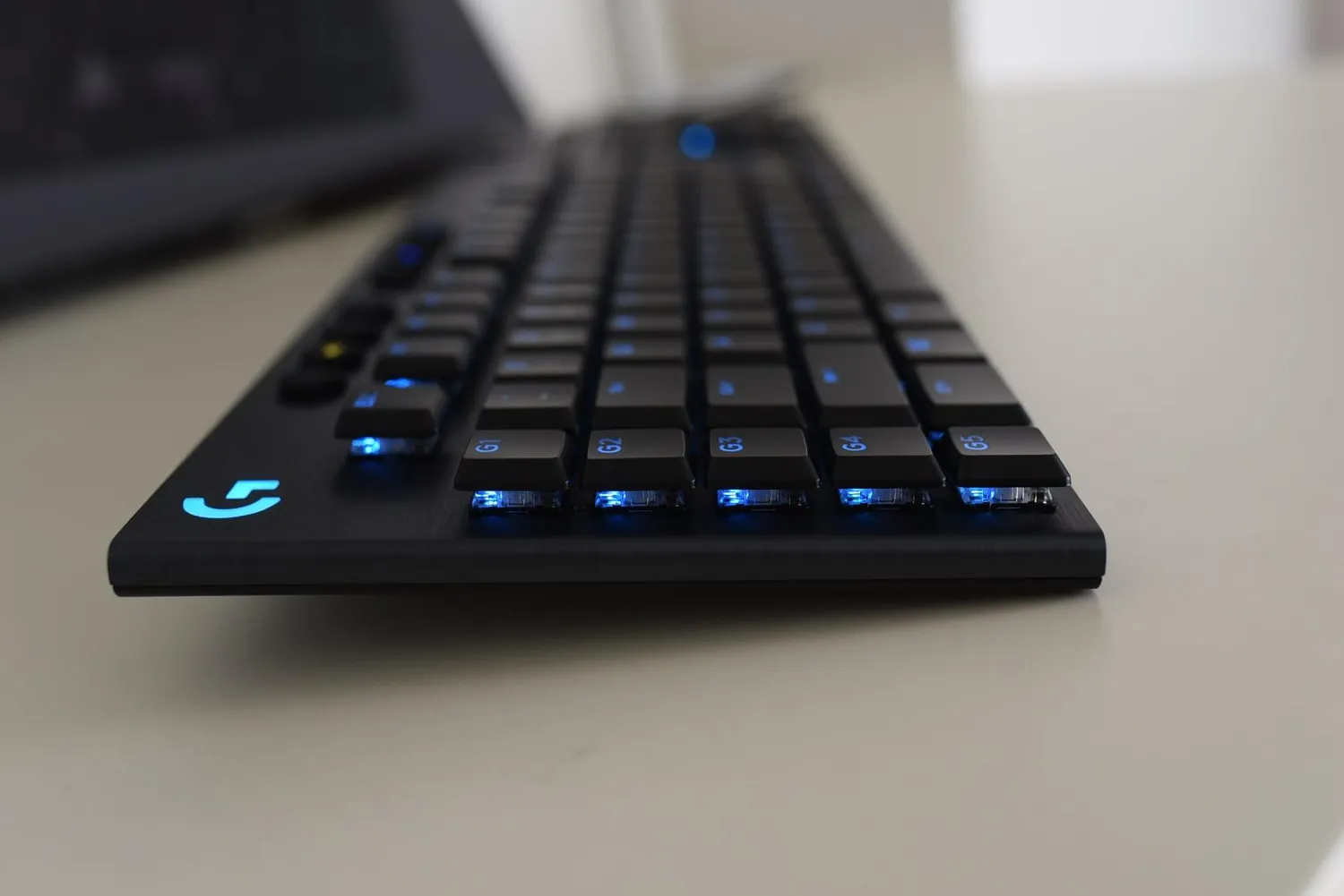 Logitech G915 tastiera gaming wireless US Clicky Lightspeed