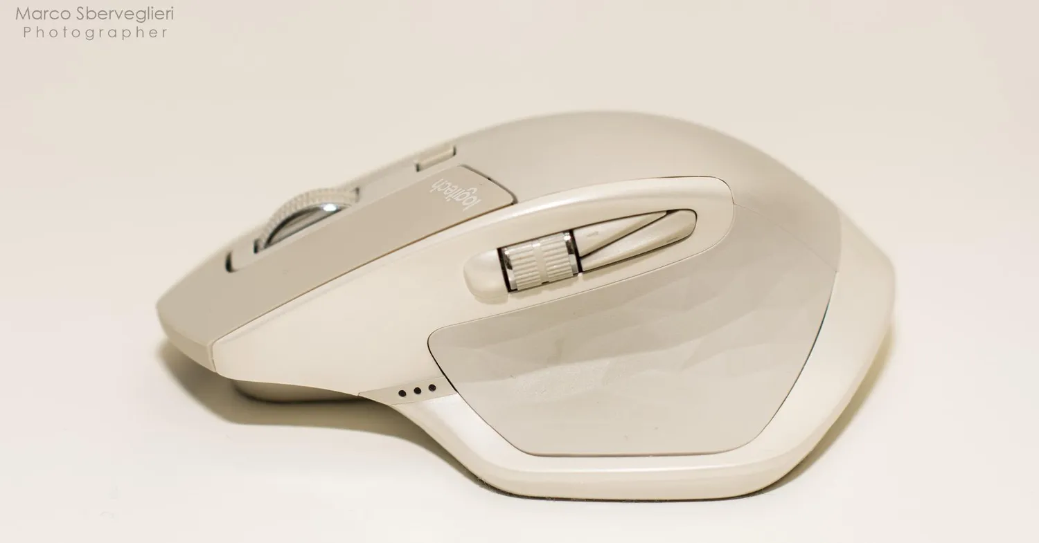 Logitech MX Master Mouse Wireless Grigio Chiaro Laser