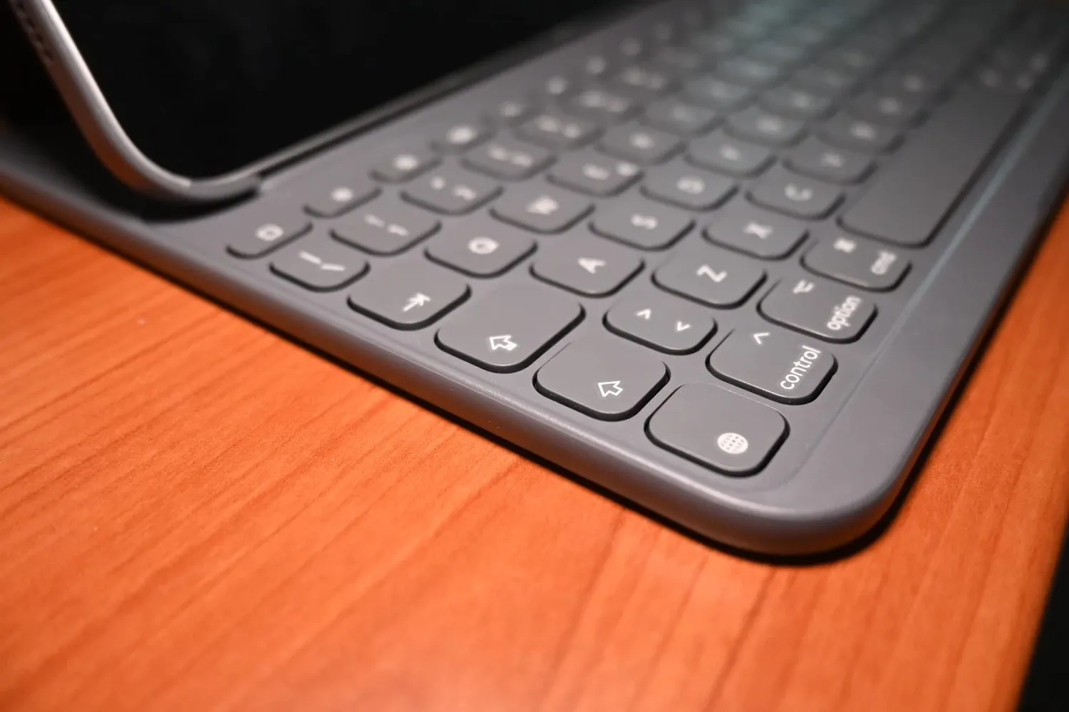 Logitech Slim Folio custodia tastiera iPad 10a gen ITA