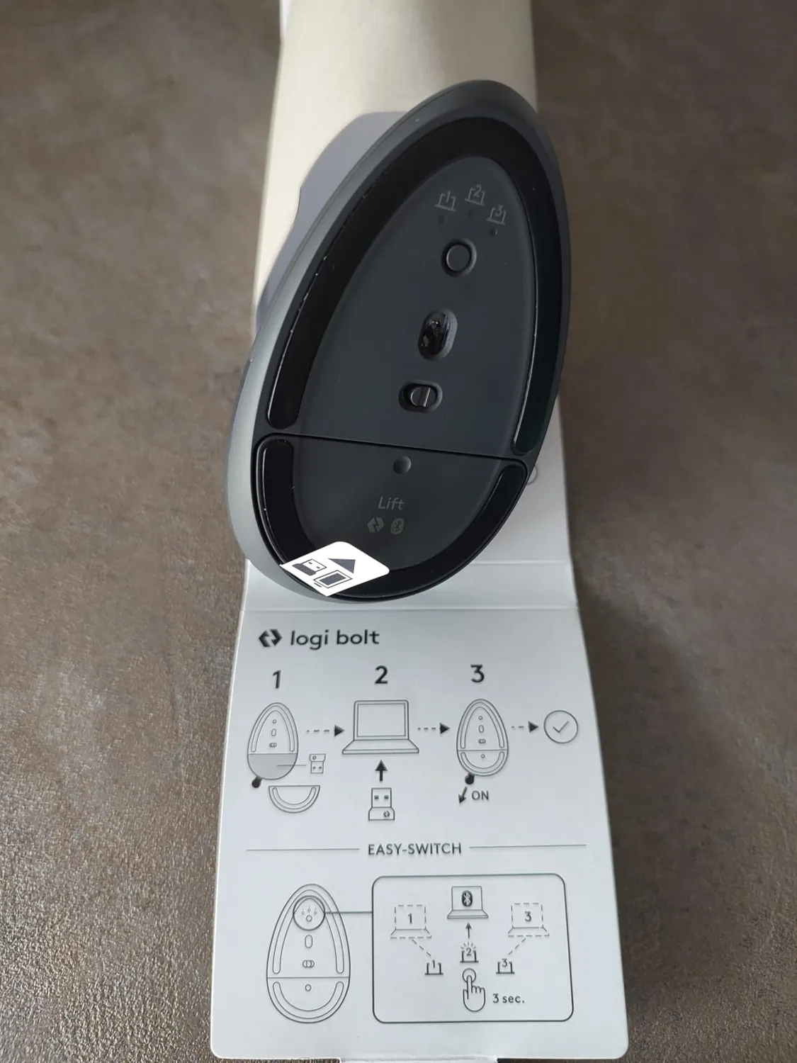 Logitech Lift mouse verticale grigio ergonomico 57°